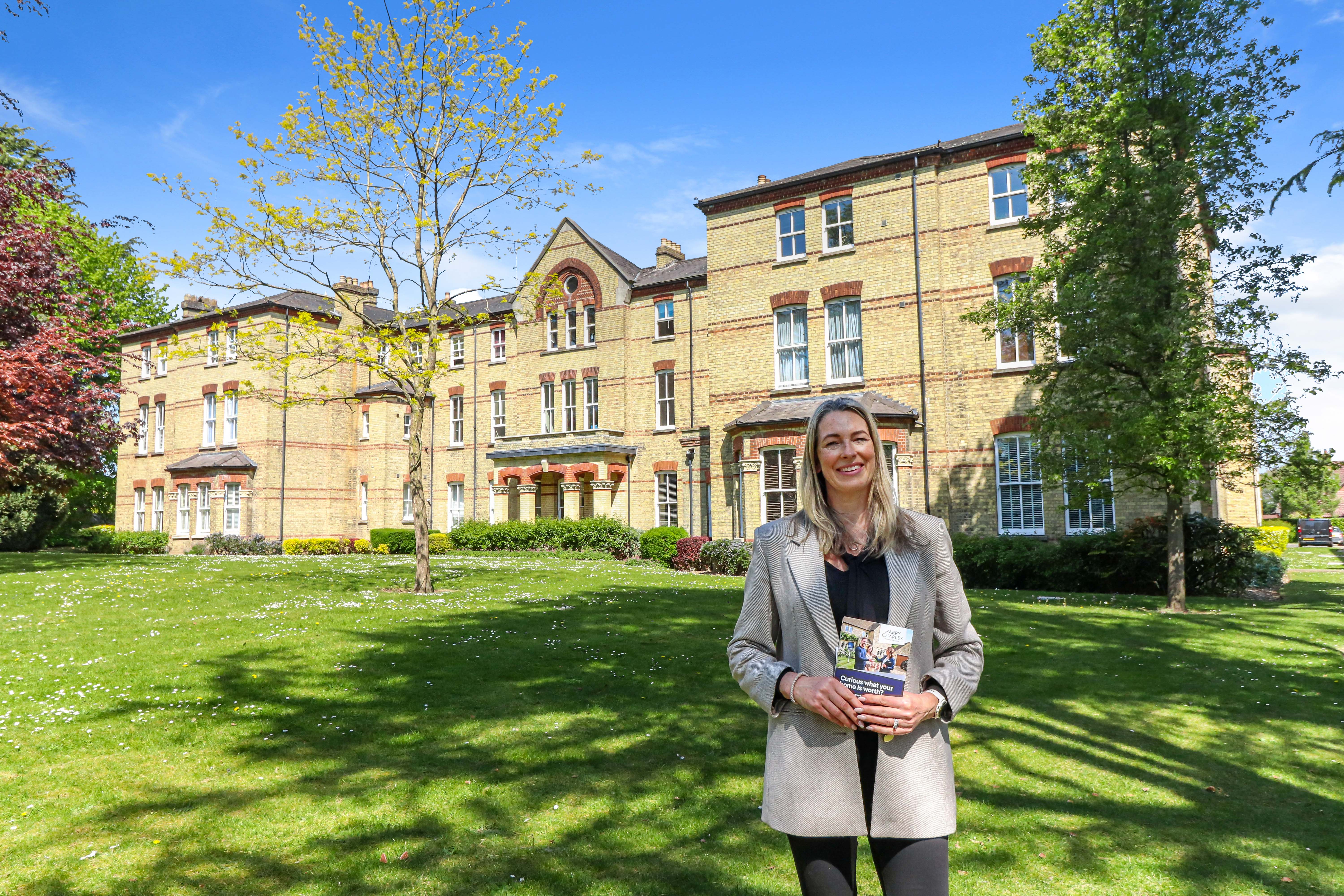 Leone Ashby at Leavesden Court Abbots Langley